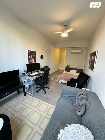 דירה, משה שרת 56, שכונת בן גוריון, מרכז העיר ג', רמת גן