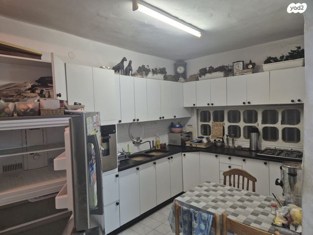 דירה, א.ד. גורדון 3, הפועל המזרחי ג', שיכון ג', בני ברק