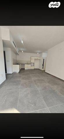 דירה, מרדכי אנילביץ' 7, קרית ויצמן, רעננה