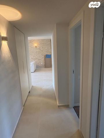 דירה, שדרות לוי אשכול 63, הגוש הגדול, רמת אביב החדשה, נופי ים, תל אביב יפו