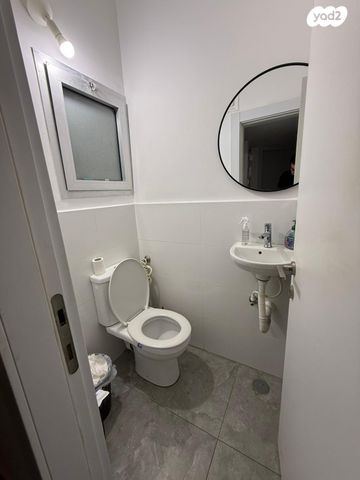 דירה, משה דיין 29, אזור הבילויים, רמת גן