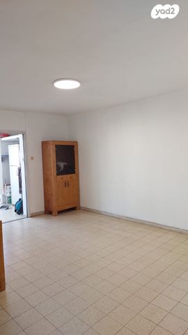 דירה, אברהם ארסט 8, פת, ירושלים