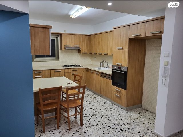 יהושע רבינוביץ 7