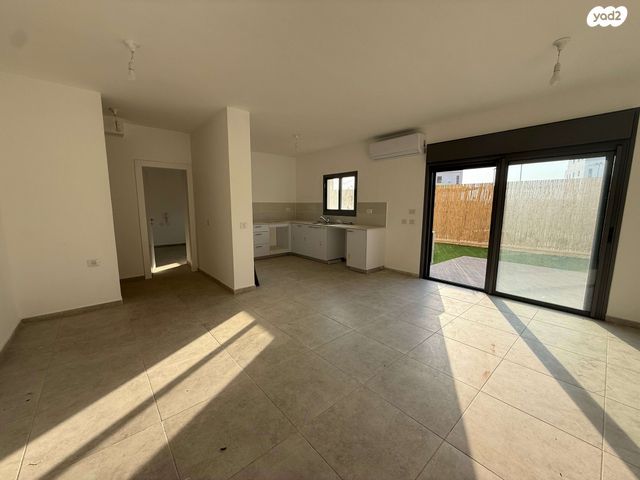 דירת גן, לשם 50, שאר העיר, אריאל