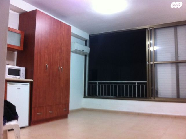 בן גוריון 15