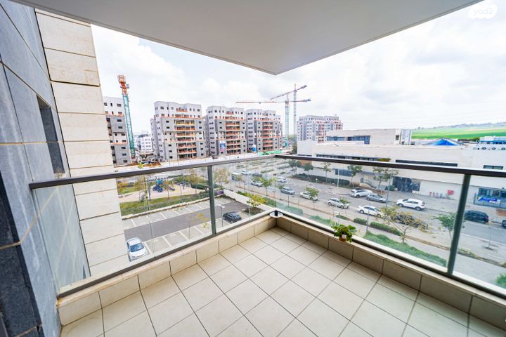 דירה, שדרות אבני החושן 41, כרמי גת, קרית גת