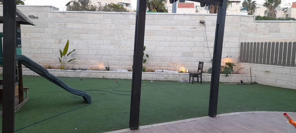 דו משפחתי, ארבעת המינים 2, קרית יערים, גבעת זאב