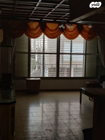 דירה, הרב קפאח 16, גרין ועם, חולון