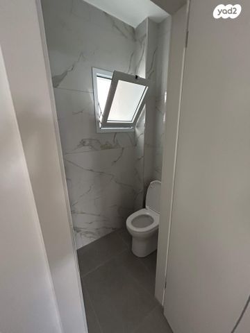 דירה, עליית הנוער 5, יצחק רבין, מעלות תרשיחא