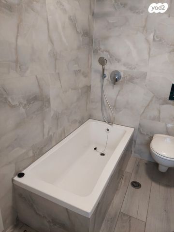 יחידת דיור, ד"ר אמיל זומרשטיין 4, צפון מערב מרכז העיר, נתניה