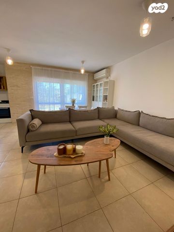 בית פרטי/ קוטג', ברקת 3, עלי, עלי