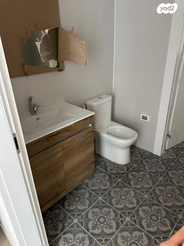 דירה, יצחק ארנסט נבנצל 1, מורדות ארנונה, ירושלים