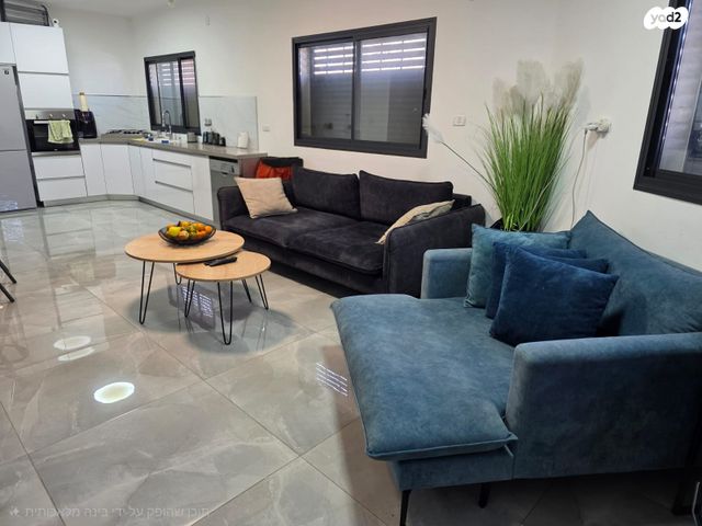 יחידת דיור, הקטלב 12, שאר העיר, חצור הגלילית