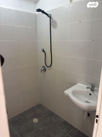 דירה, שדרות דגניה 69, קרית חיים מערבית, חיפה