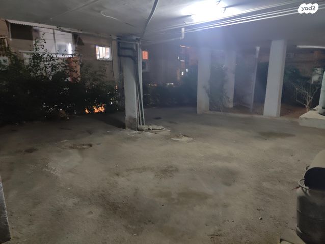 חניה, שלום עליכם 20, לב העיר, בת ים