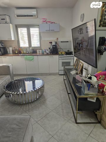 דירה, יוטבתה 11, ג'סי כהן, חולון