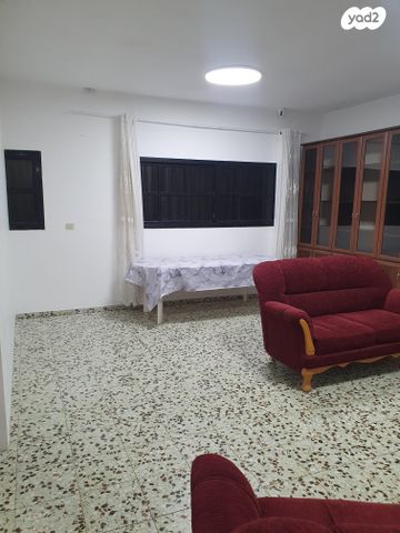 בית פרטי/ קוטג', ראשונים 1, ינון, ינון