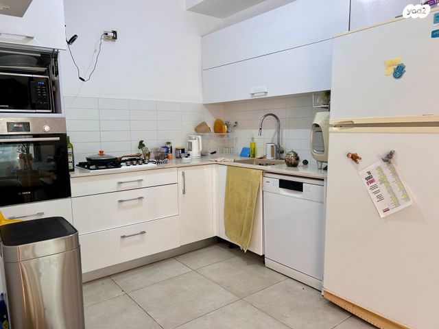 דירה, שמואל ירחינאי 12, צהלון, שיכוני חסכון, תל אביב יפו