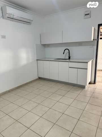 יחידת דיור, שדרות יעקב (ג'ירופי) 39, שיכוני המזרח, ראשון לציון