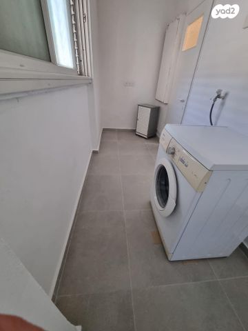 דירה, הרצל 105, שעריים, רחובות