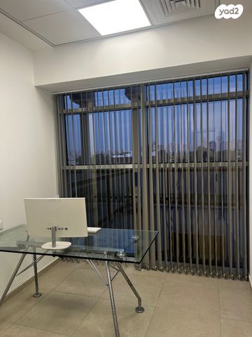 משרדים, ילדי טהרן 8, מב"ת מערב, אזור תעשייה חדש, ראשון לציון