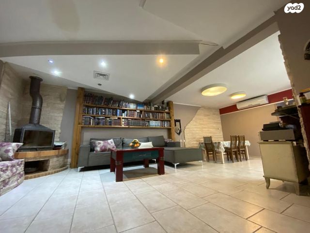 בית פרטי/ קוטג', דוכיפת, מעוף, ערד