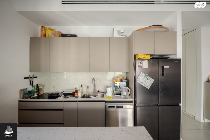 גג/ פנטהאוז, לה גווארדיה 5, מונטיפיורי, הרכבת, תל אביב יפו