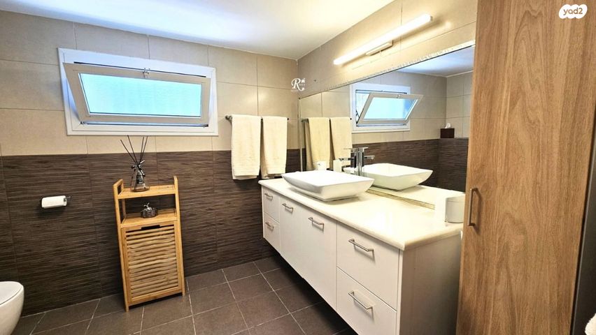 בית פרטי/ קוטג', סביון