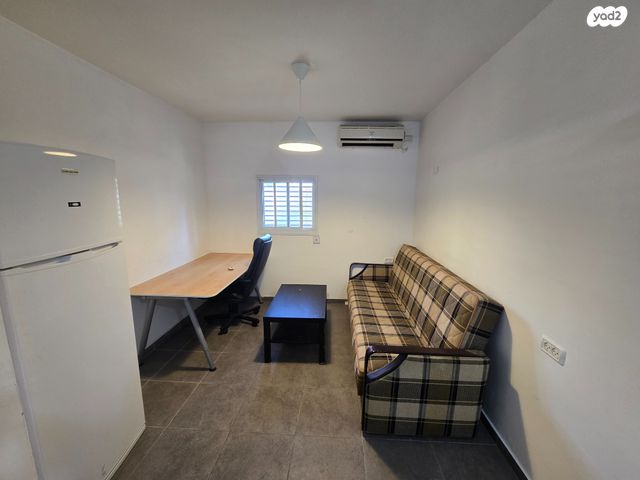 דירה, יצחק רגר, שכונה ד', באר שבע