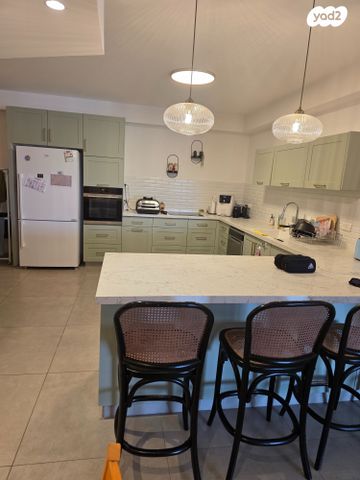 דירה, השקד, נופי החורש, מבשרת ציון