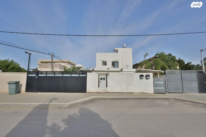 בית פרטי/ קוטג', הרב יחיא צלח 6, קרית אתא