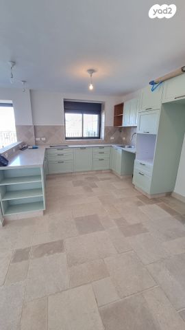 דירה, הרב הרצוג 81, גבעת הורדים, רסקו, ירושלים