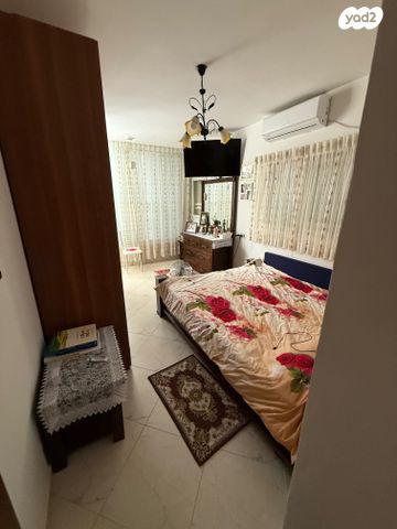 דירה, רסקו א', חולון