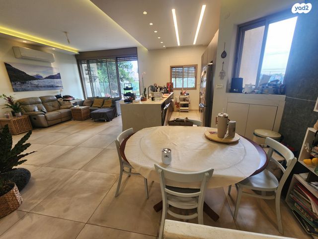 דירת גן, רמת גולדה, חיפה