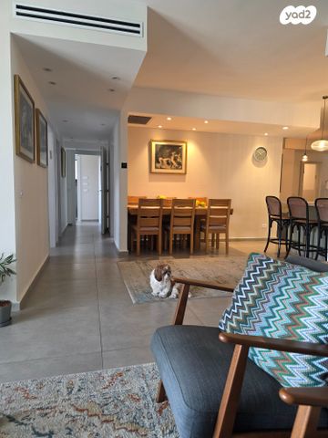 דירה, השקד, נופי החורש, מבשרת ציון