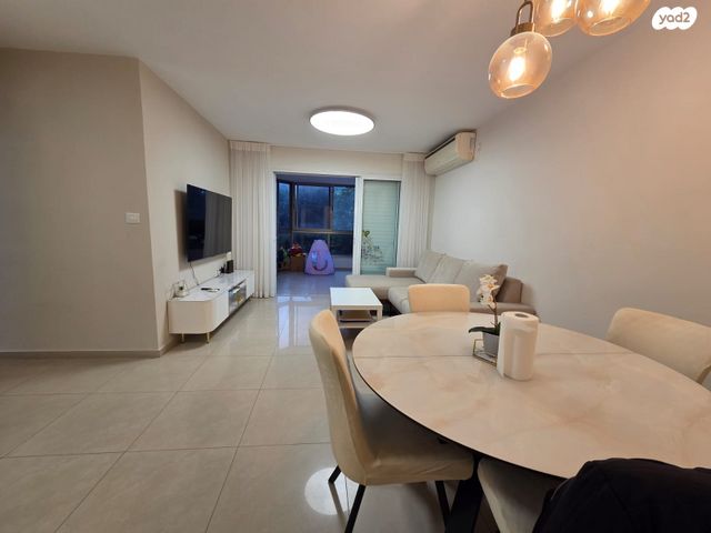 דירה, כינרת, רובע י"א, אשדוד