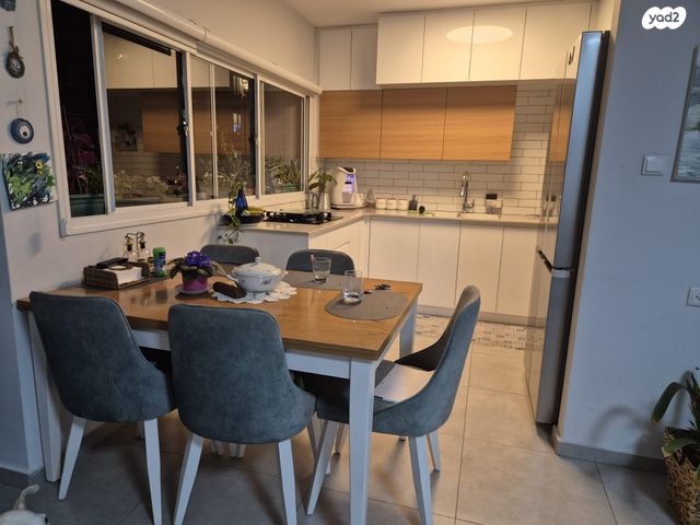 דירה, חרוזים, רמת גן