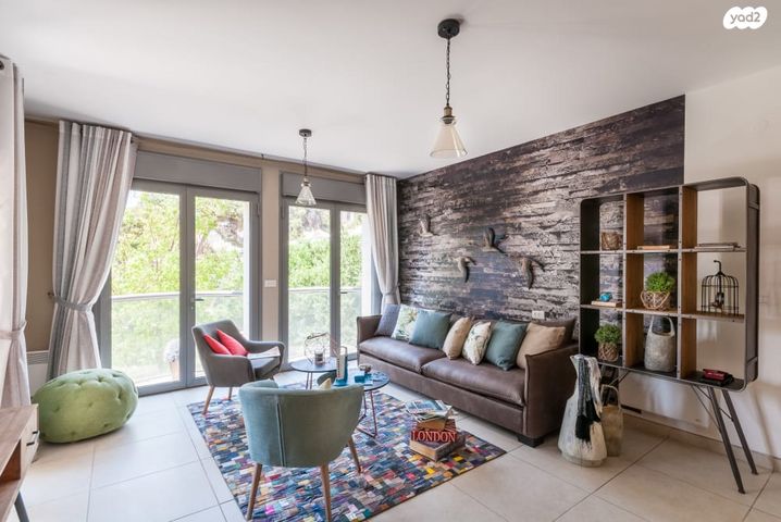 דירה, הרב קוק 7, מרכז העיר, ירושלים