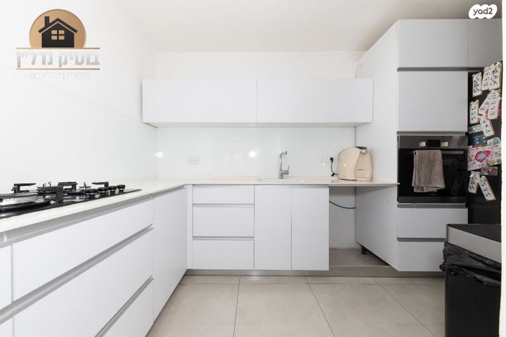 דירה, גבעת התחמושת 12, קרית שרת מערב, חולון