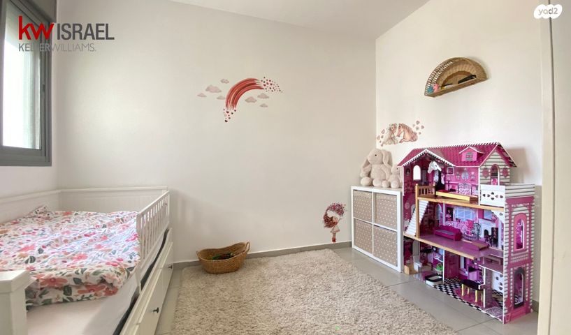 דירה, לוטם 16, הפרחים, חריש