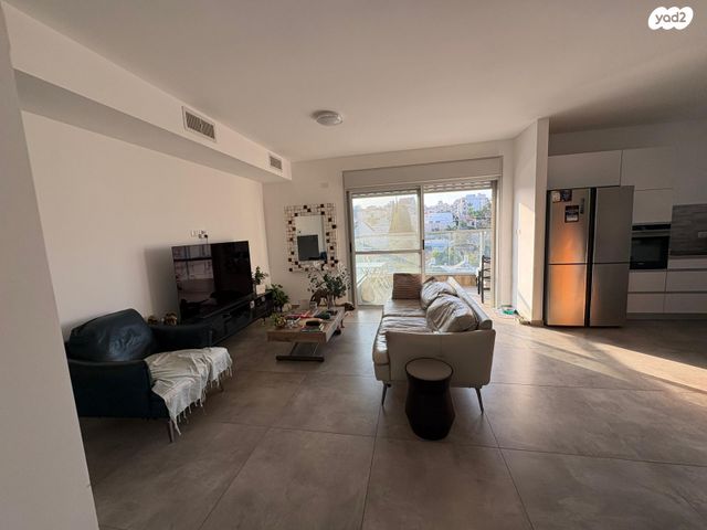 דירה, דרך דון יצחק אברבנאל 9, רמת אפרים, נתניה