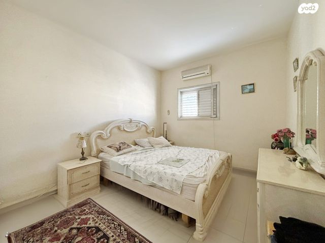 רחל המשוררת 13