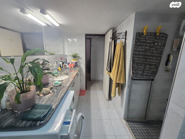 דירה, שדרות אליהו גולומב 26, הדר עליון, חיפה