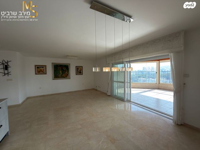 גג/ פנטהאוז, נורית, ורדיה, חיפה