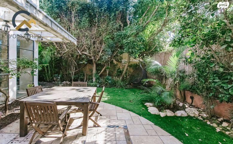 בית פרטי/ קוטג', מתחם 19 - 20 (מתחם הפרחים), הוד השרון