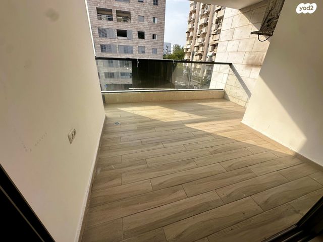 דירה, גבעת התחמושת 2, קרית שרת מערב, חולון