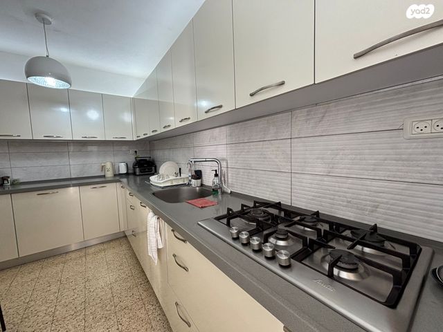 דירה, וולקני, נאות רחל, חולון