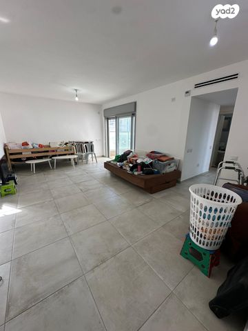 דירה, זלדה שניאורסון 6, כרמי גת, קרית גת