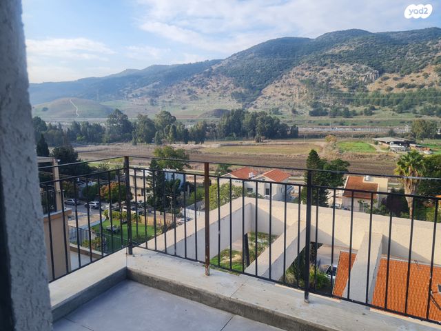 דו משפחתי, הצבעוני, קרית חרושת, קרית טבעון