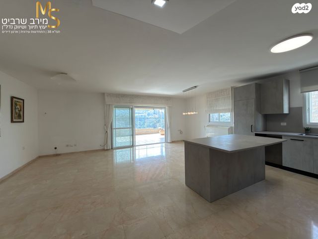 גג/ פנטהאוז, נורית, ורדיה, חיפה